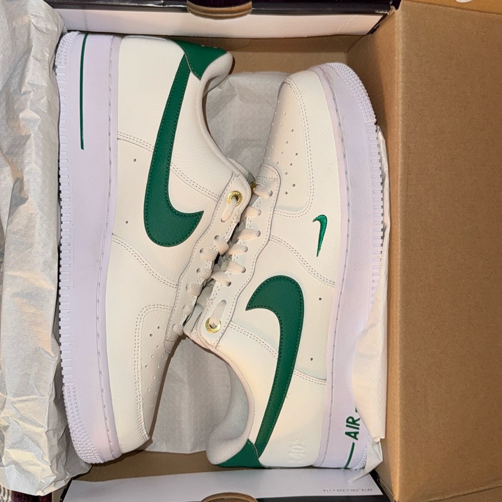 Nike Air Force One 07 LV8